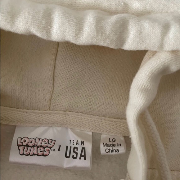 LOONEY TUNES Olympics Bugs Bunny WOMEN's Cream JACKET SIZE LARGE. - Picture 6 of 7